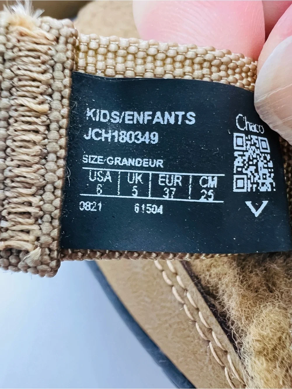 Chaco Kids Shearling-Look Tan Ramble Fluff Slippers Big Kid Size 6